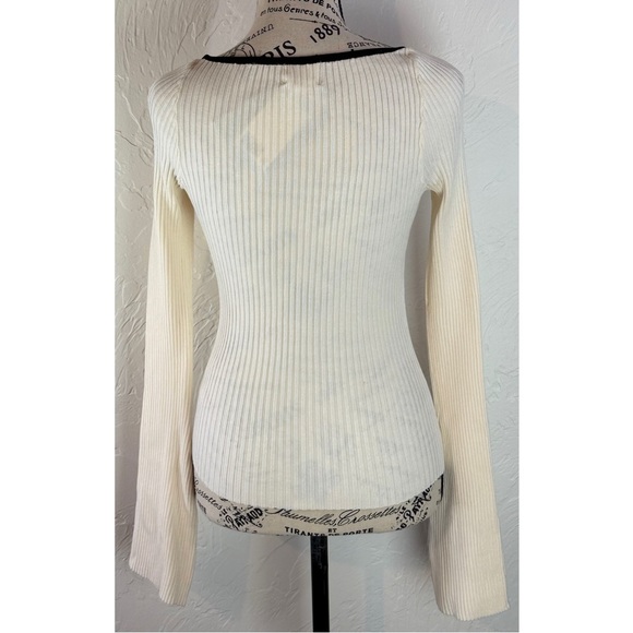 H&M NWT Rib-Knit Sweater Light Beige with Black Trim, size Small - Picture 5 of 9
